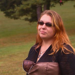 Meet your Posher, Leeann